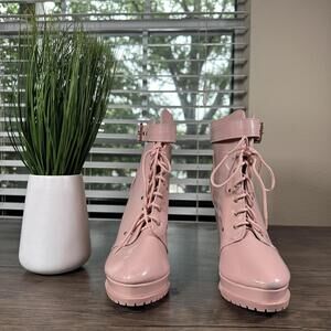 ShoeDazzle Women’s Hiking-Inspired Block Heel Ankle Boots Size 9 Pink